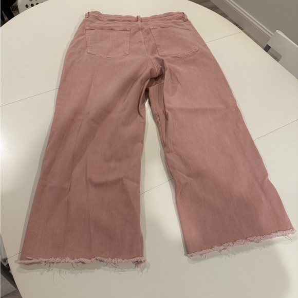 Chic Pink Frayed Hem Women's Flare Jeans - Picture 4 of 4